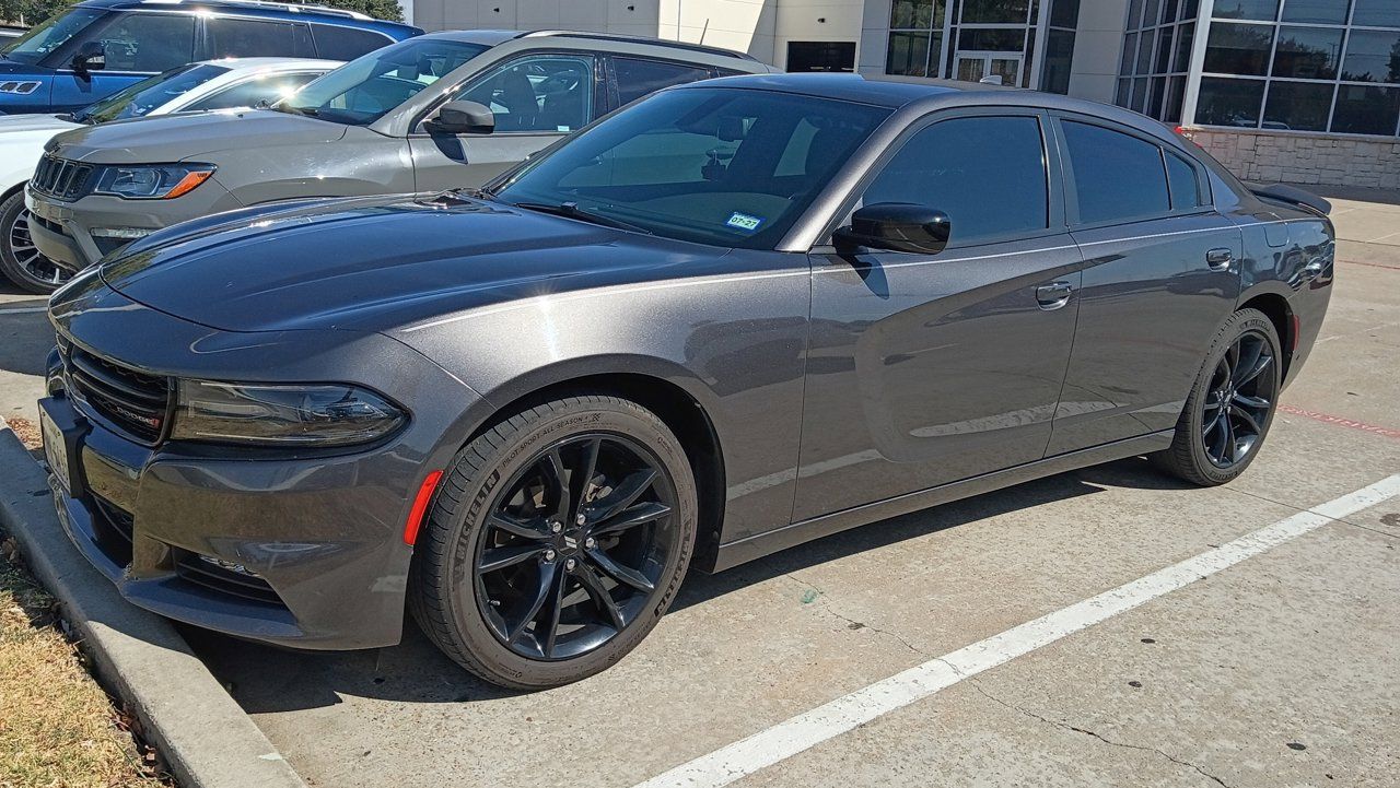 Used 2018 Dodge Charger SXT Plus w/ Quick Order Package 29J RWD image 1