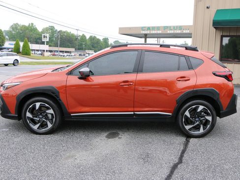 Used 2024 Subaru Crosstrek 2.5i Limited AWD/4WD image 2
