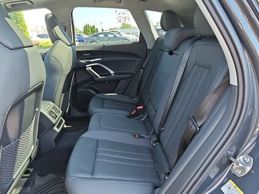 Certified 2025 Audi Q5 Premium Plus w/ Premium Plus AWD/4WD image 12