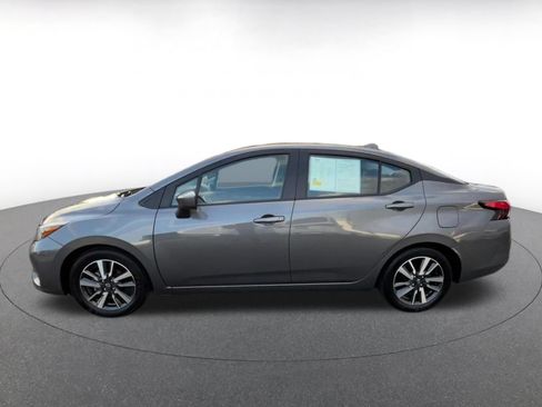 Used 2025 Nissan Versa SV FWD image 9