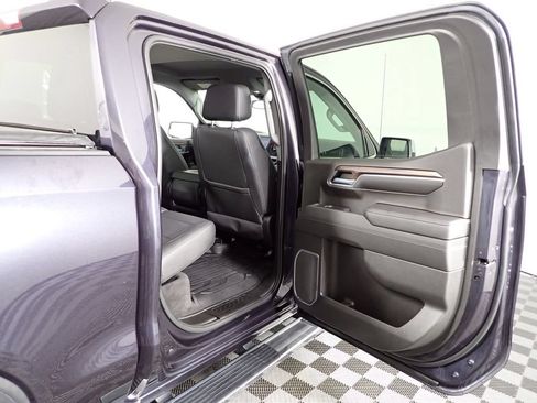 Used 2022 GMC Sierra 1500 SLT AWD/4WD image 35