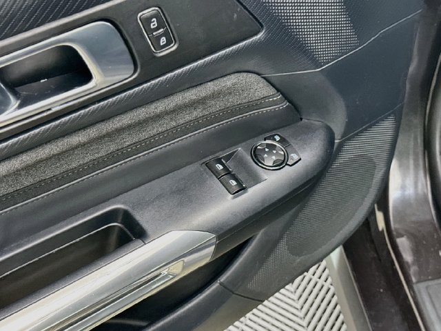 Used 2024 Ford Mustang Coupe RWD image 17