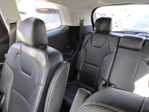 Used 2024 Kia Telluride S AWD/4WD image 12