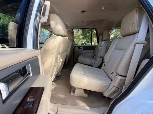 Used 2014 Ford Expedition XLT w/ Equipment Group 201A RWD image 21