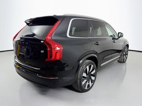 Used 2023 Volvo XC90 T8 Ultimate w/ Lounge Package AWD/4WD image 6