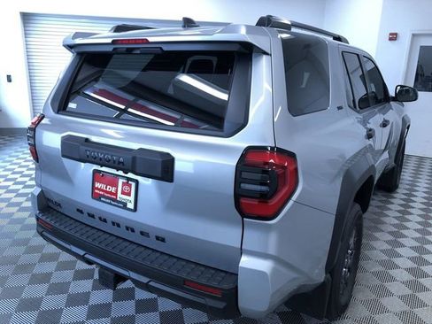 New 2026 Toyota 4Runner SR5 RWD image 34