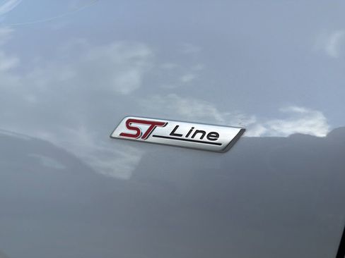 New 2026 Ford Escape ST-Line w/ Tech Pack #1 image 9