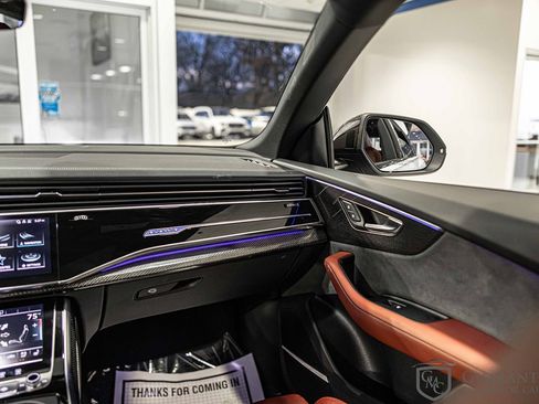 Used 2023 Audi SQ8 Premium Plus w/ Executive Package image 38