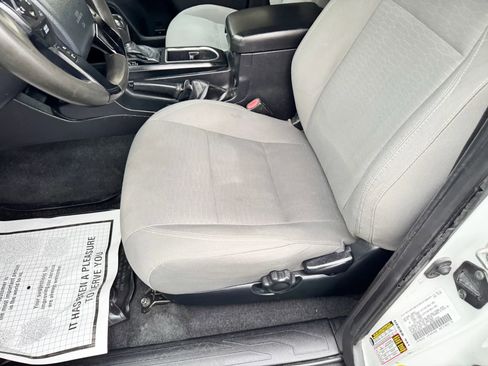 Used 2020 Toyota Tacoma SR w/ SX Package AWD/4WD image 14