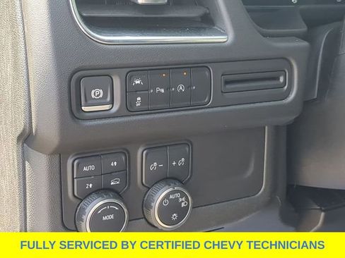Used 2024 Chevrolet Suburban LT AWD/4WD image 24