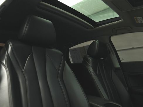 Used 2025 Acura Integra image 26