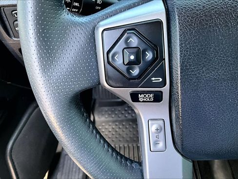 Used 2019 Toyota 4Runner SR5 AWD/4WD image 21