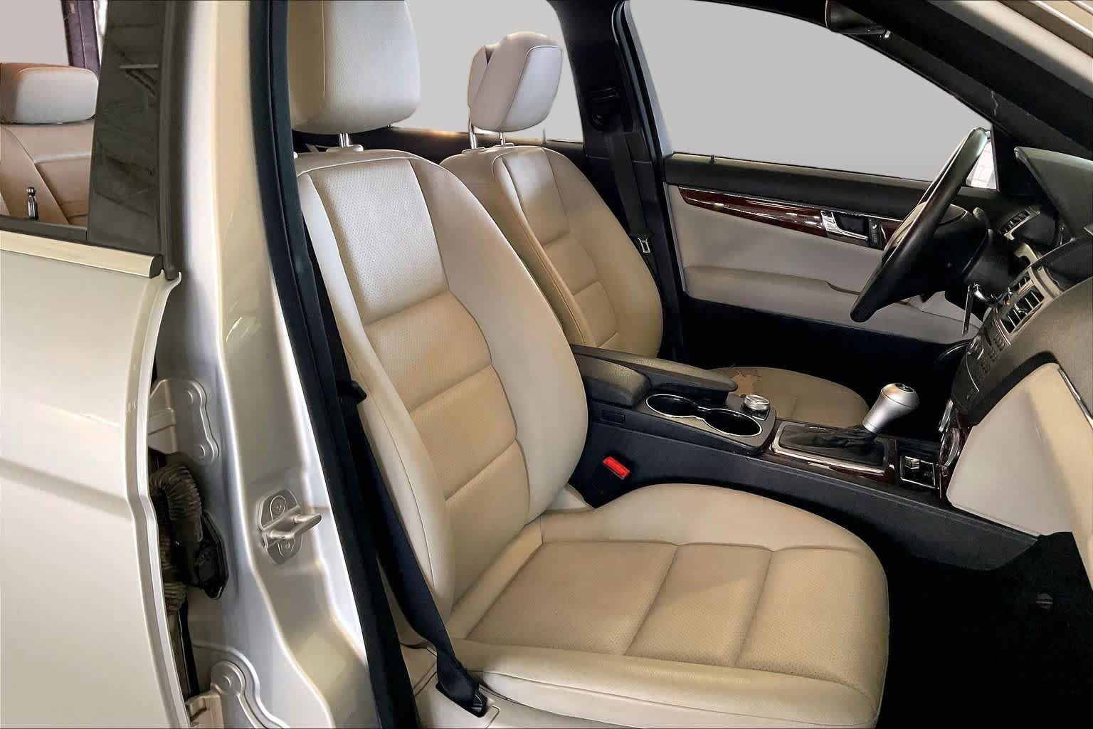 Used 2011 Mercedes-Benz C 300 Sedan image 8