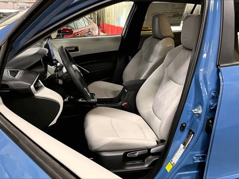 New 2026 Toyota Corolla Cross LE image 9