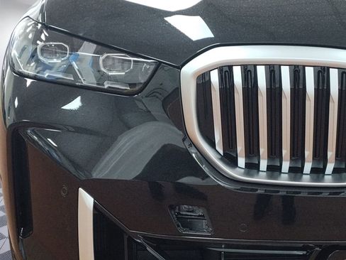 Used 2026 BMW X5 xDrive50e w/ Premium Package image 9