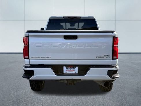 Used 2025 Chevrolet Silverado 2500 High Country w/ High Country Premium Package image 7