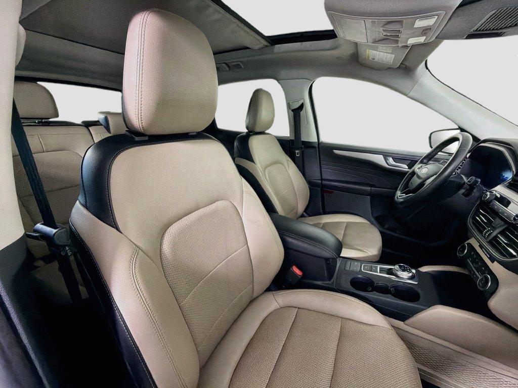 Used 2022 Ford Escape SEL w/ Technology Package FWD image 27