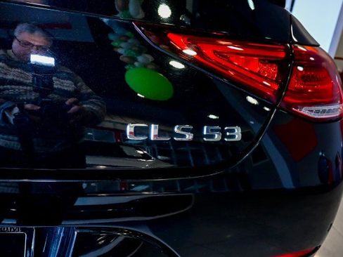 Used 2019 Mercedes-Benz CLS 53 AMG 4MATIC w/ Driver Assistance Package image 44