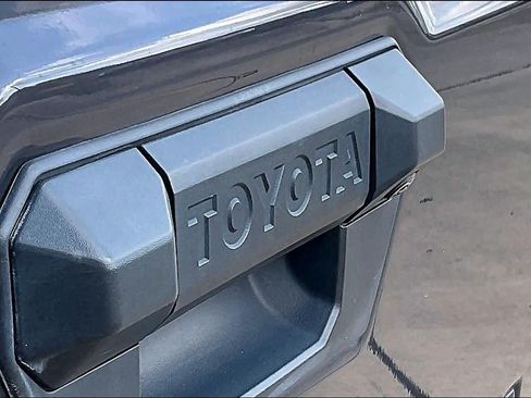 Used 2025 Toyota Tacoma TRD Sport RWD image 28