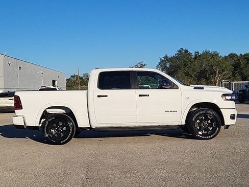 New 2026 RAM 1500 4x4 Crew Cab image 5