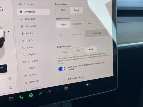 Used 2022 Tesla Model Y Performance image 12