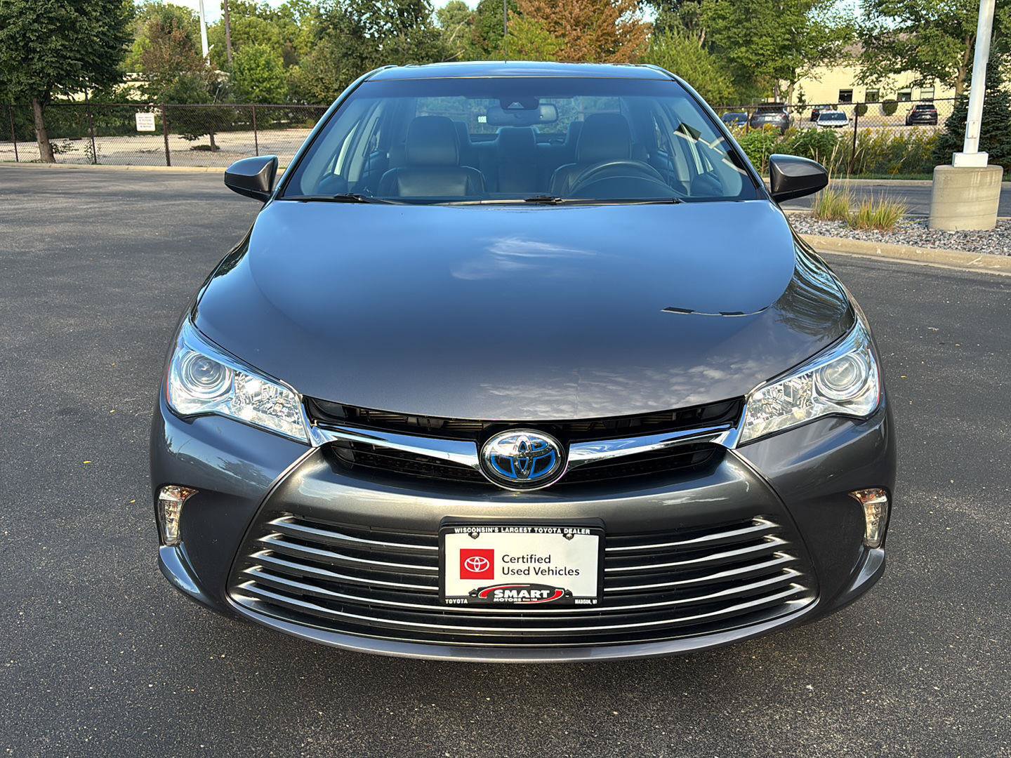 Used 2017 Toyota Camry XLE w/ Moonroof Package FWD image 6