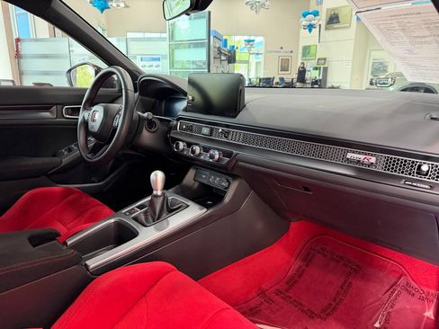 Certified 2024 Honda Civic Type R image 43