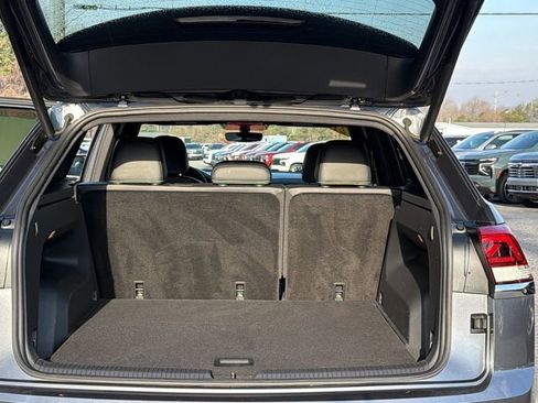 Used 2021 Volkswagen Atlas Cross Sport SE image 10