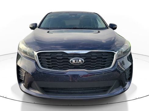 Used 2020 Kia Sorento FWD V6 image 2