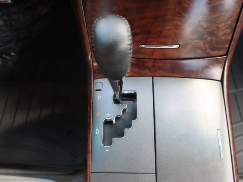 Used 2012 Toyota Avalon FWD image 35