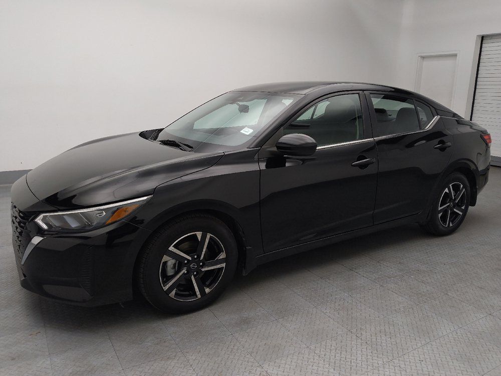 Used 2024 Nissan Sentra SV FWD image 2