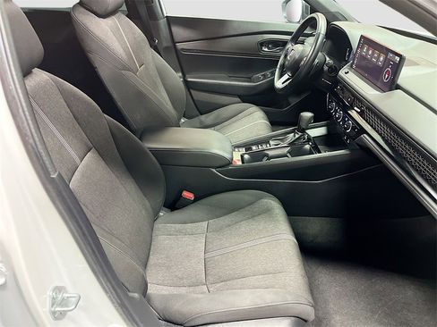 Used 2025 Honda Accord Sport image 28