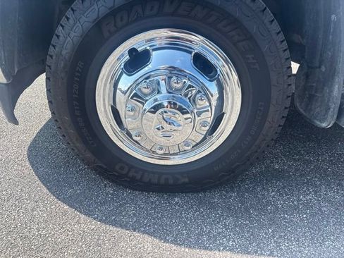 Used 2019 RAM 3500 Tradesman AWD/4WD image 5