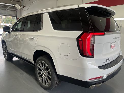 New 2026 GMC Yukon Denali w/ Sun & Power Step Package image 6