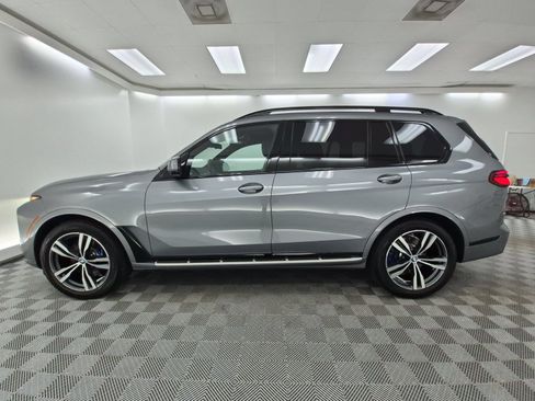 Used 2026 BMW X7 xDrive40i AWD/4WD image 2
