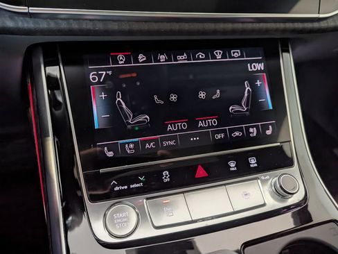 Used 2019 Audi Q8 Prestige w/ Luxury Package AWD/4WD image 17