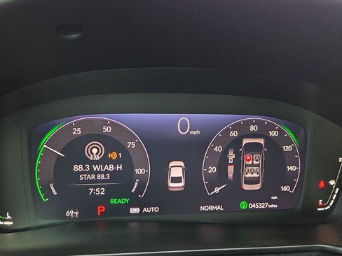 Used 2023 Honda Accord Touring image 4