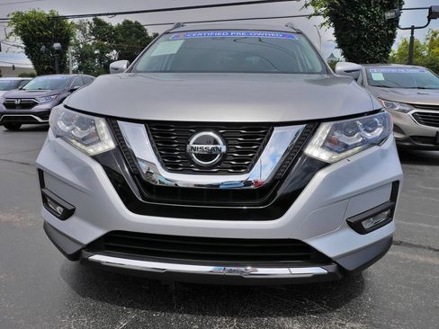 Used 2020 Nissan Rogue SL w/ Premium Package FWD image 2