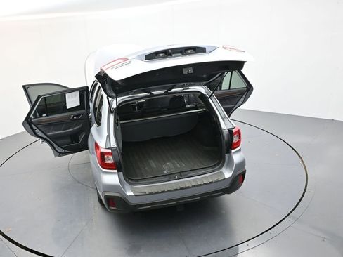 Used 2018 Subaru Outback 2.5i Limited image 39
