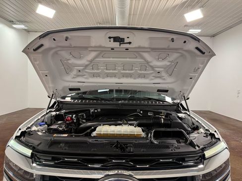 Used 2023 Ford Expedition Limited image 87