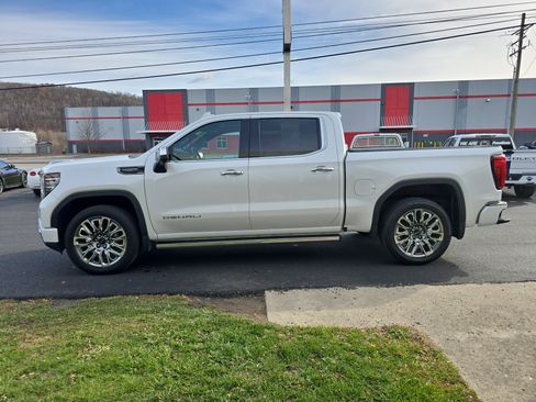 Used 2023 GMC Sierra 1500 Denali Ultimate image 8