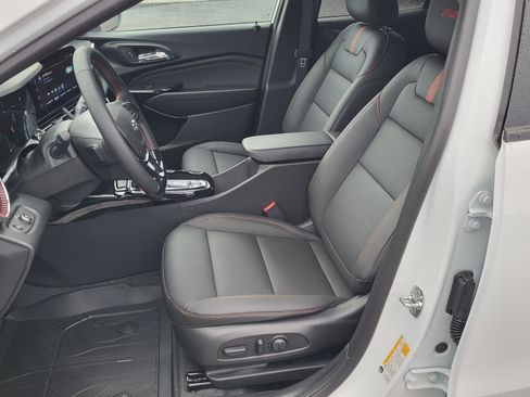 New 2026 Chevrolet Trax RS w/ Driver Confidence Package FWD image 15
