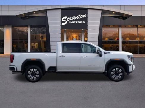 Used 2024 GMC Sierra 2500 Denali w/ Denali Reserve Package AWD/4WD image 6