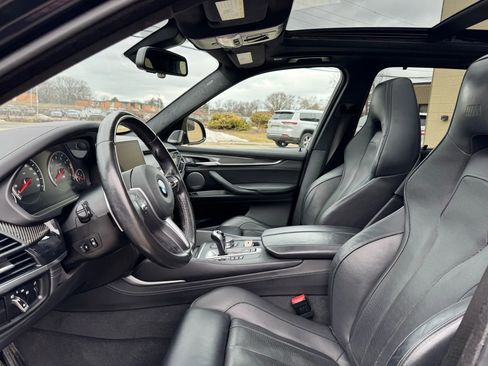 Used 2018 BMW X5 M AWD/4WD image 21