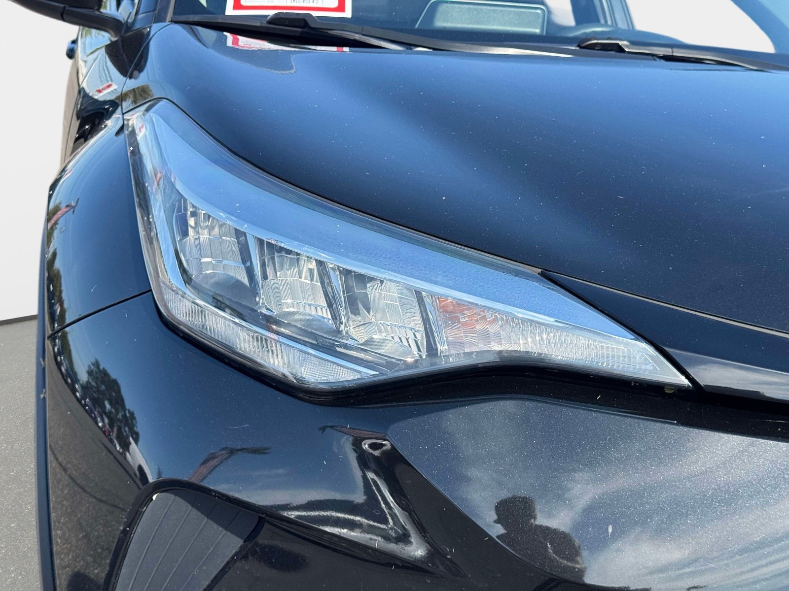 Certified 2021 Toyota C-HR LE FWD image 8