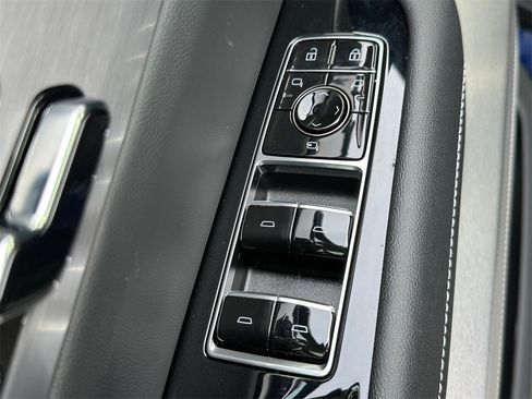 Used 2026 Cadillac Vistiq Sport image 22