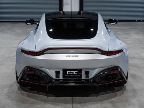 Used 2019 Aston Martin V8 Vantage Coupe RWD image 5