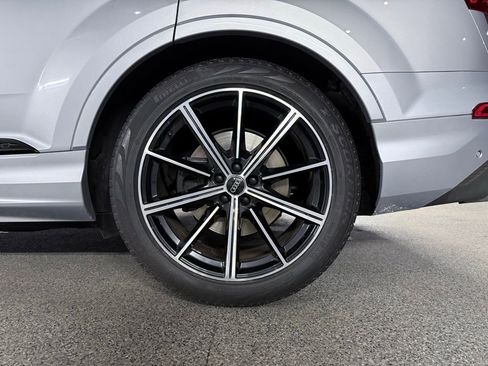 Used 2021 Audi SQ7 Premium Plus w/ Executive Package AWD/4WD image 12