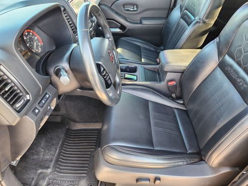 Used 2022 Nissan Frontier PRO-4X w/ Pro-4X Premium Package image 46
