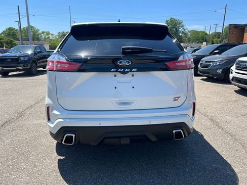 Used 2024 Ford Edge ST w/ Equipment Group 401A AWD/4WD image 5